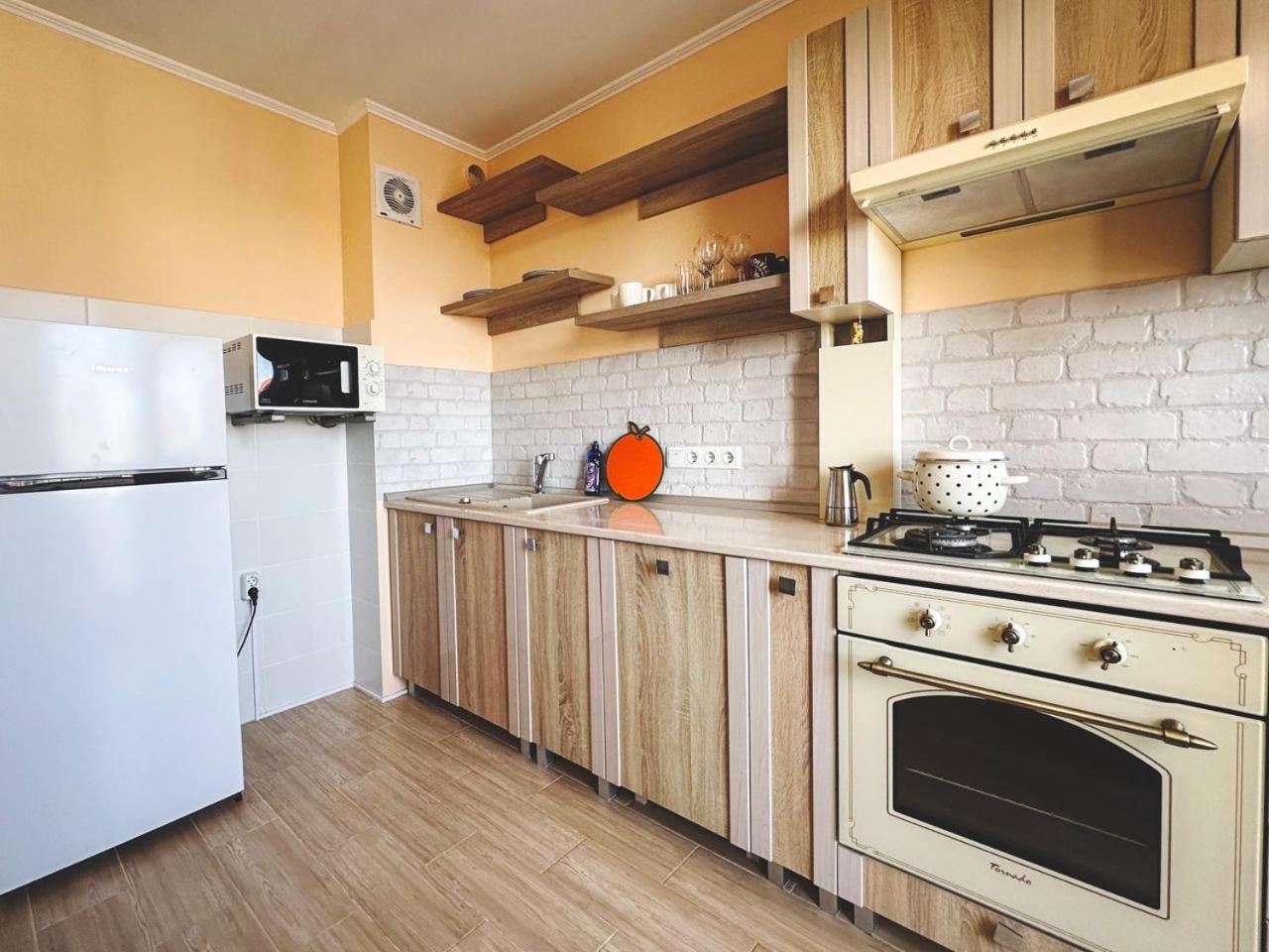 4Rent Lovely Apartment 基希讷乌 外观 照片